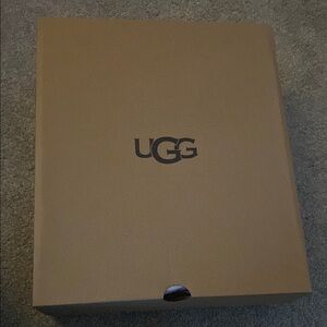 UGG BOOT BOX ONLY